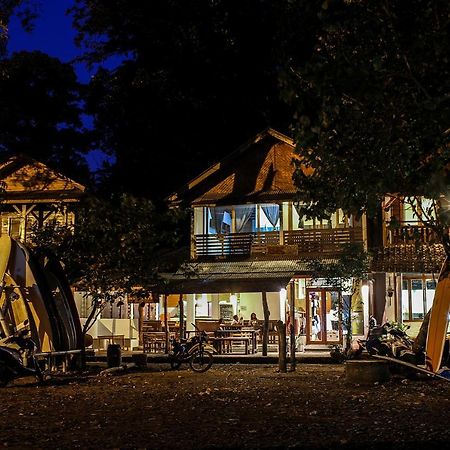 Bk Homestay, Batukaras Ngoại thất bức ảnh